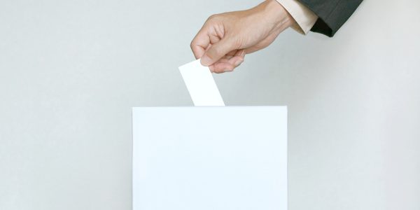 選挙：投票しましょう！